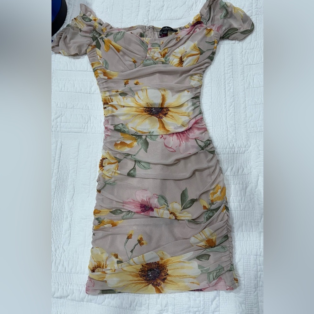Lulu's Gray Bodycon Mini Dress Sweetheart Neckline